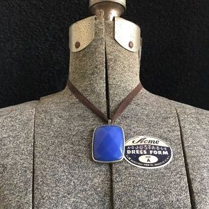 LUCKY BRAND Butter Soft Blue Glass CHOKER Necklace